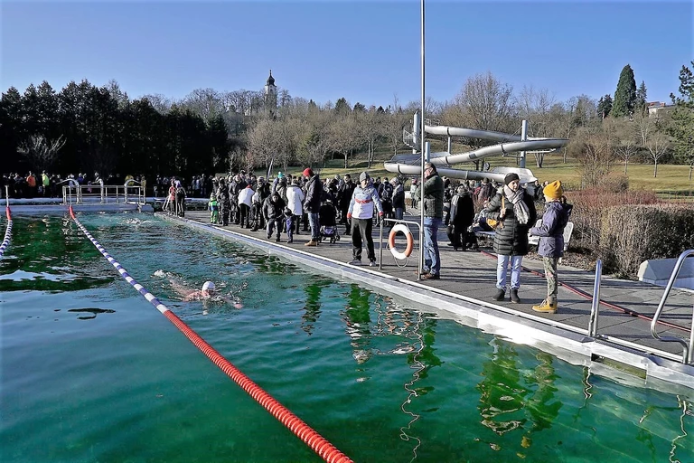  — © Archivfoto Quelle: www.herrieder-aquathleten.de