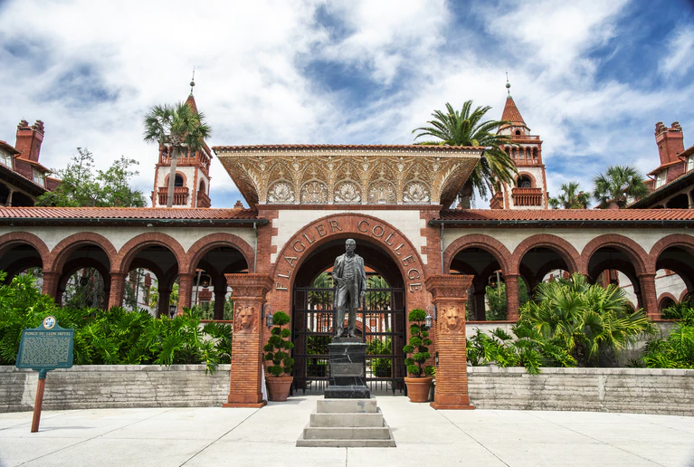 — © ©Flagler College