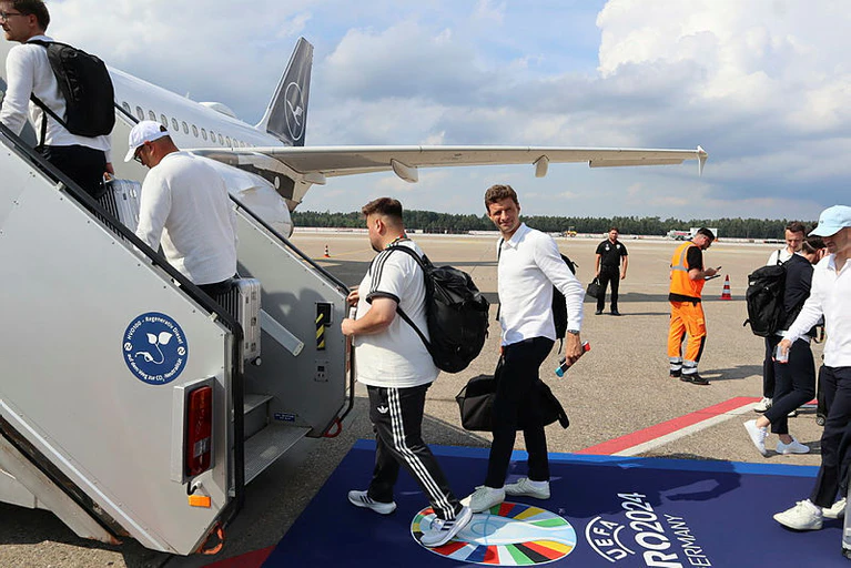  — © © Airport Nürnberg