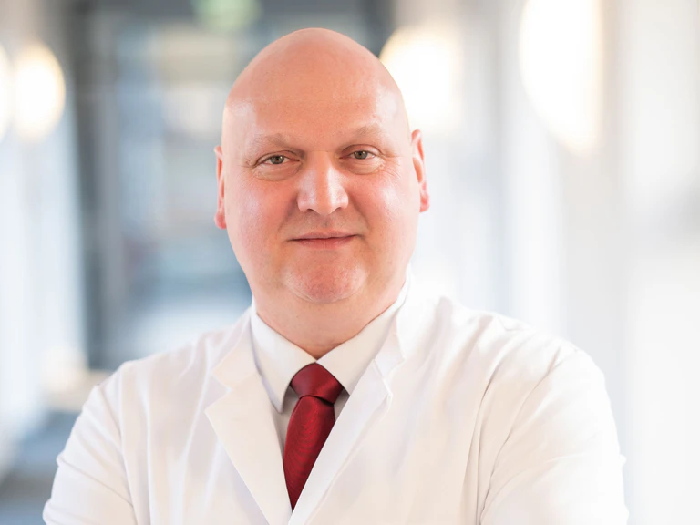 — © Prof. Dr. Ulrich Fetzner/©Klinikum Altmühlfranken/Katharina Reinhardt