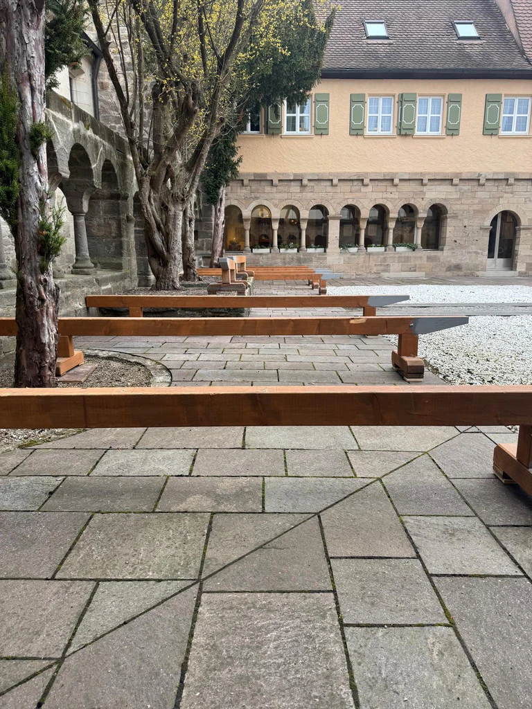 — © © Dr. Maria Wüstenhagen