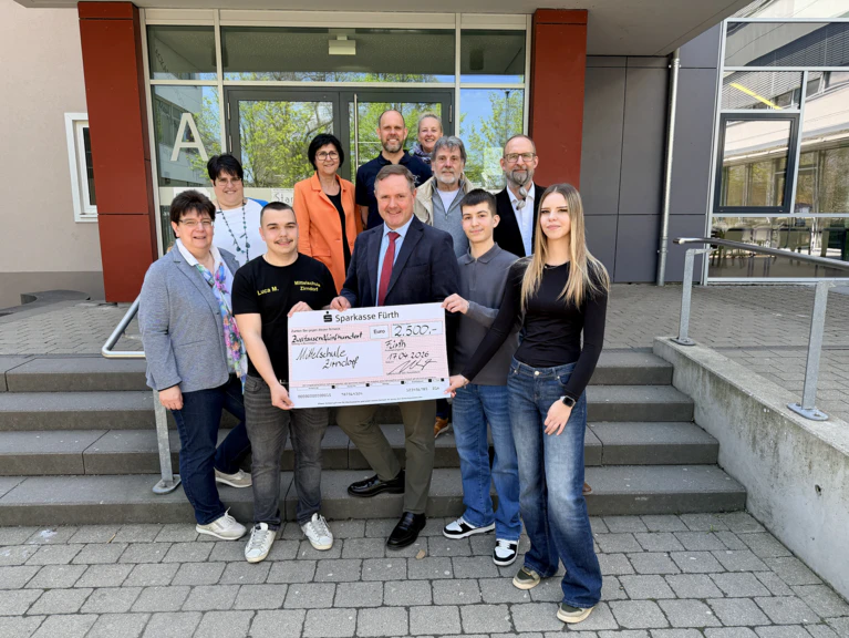  — © ©Roland Beck